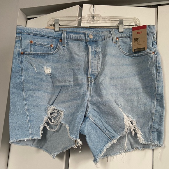 Levi's Pants - NWT Levi Women’s Plus-Size 501 Shorts in Light Indigo Wash, Size 18W